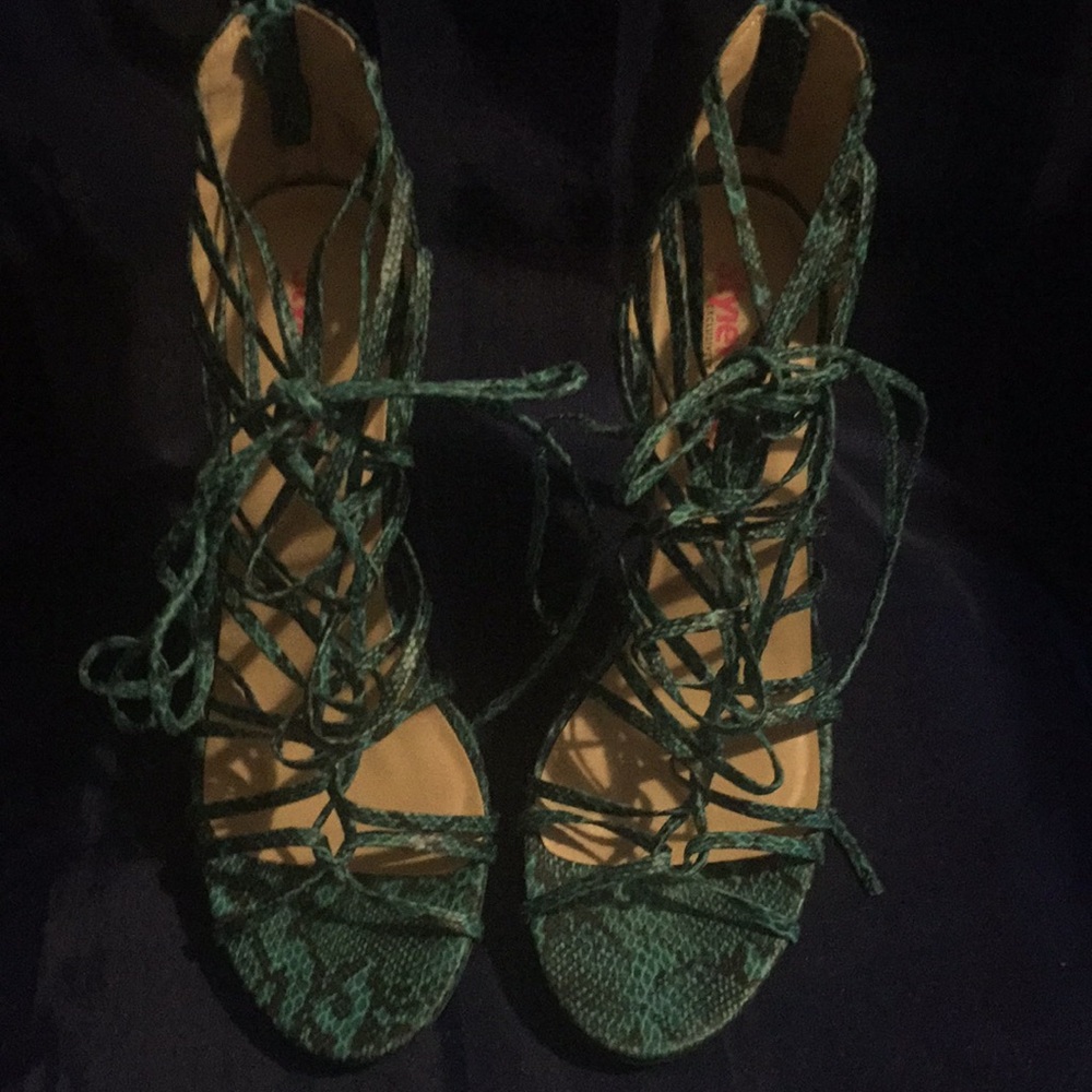 🆕Sexy-JUST FAB lace up heel (9)